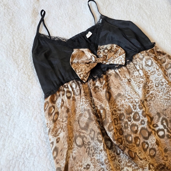 Asian Brand Animal Print Bow Dress - Picture 3 of 5